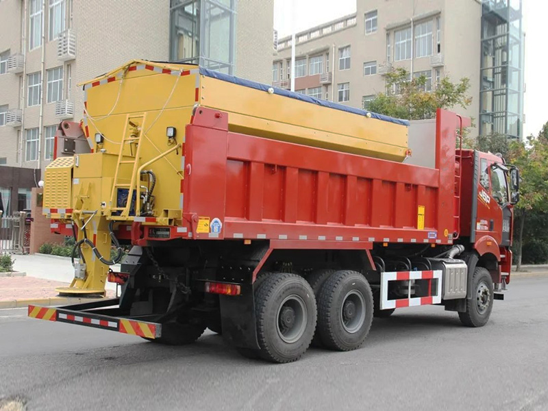 12方融雪撒布机 QX-SBJ12000